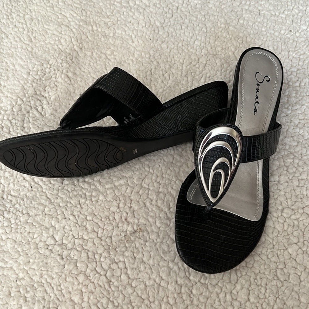 Sonata wedge sandals 10M
